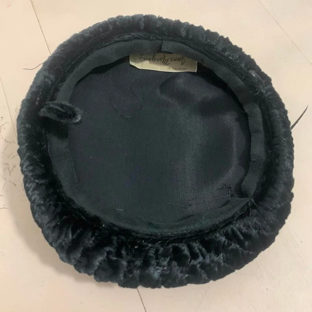 1960s vintage black‎ faux fur beret with rhinestone details